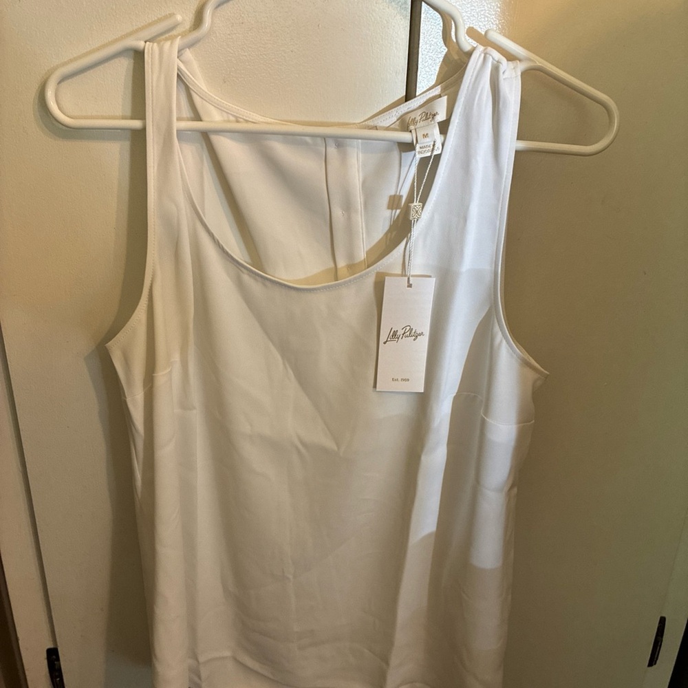 Nwt new Lilly Pulitzer white Tank Top size medium blouse hollee